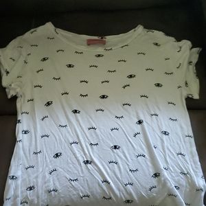 Randomly shirt. Size small, but fits big